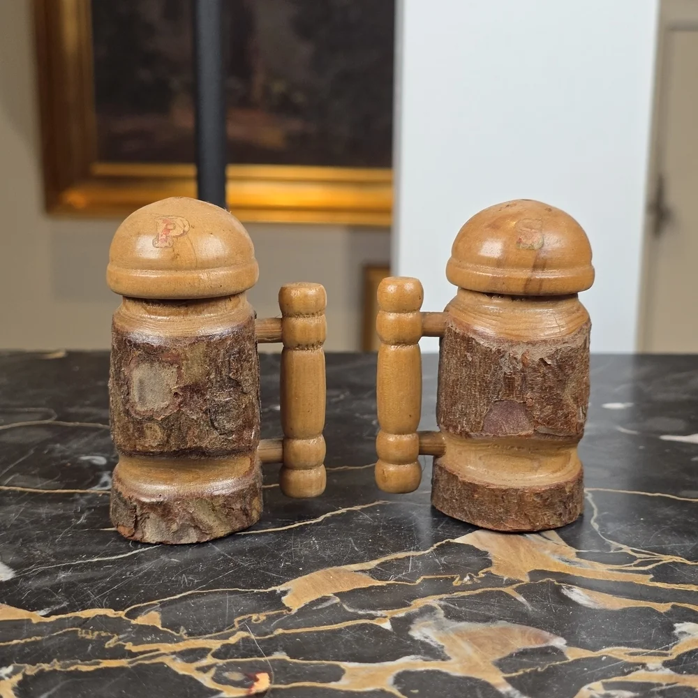 Vintage Wooden Bark Salt Pepper Shakers Mug Stein Japan - Picture 8 of 12
